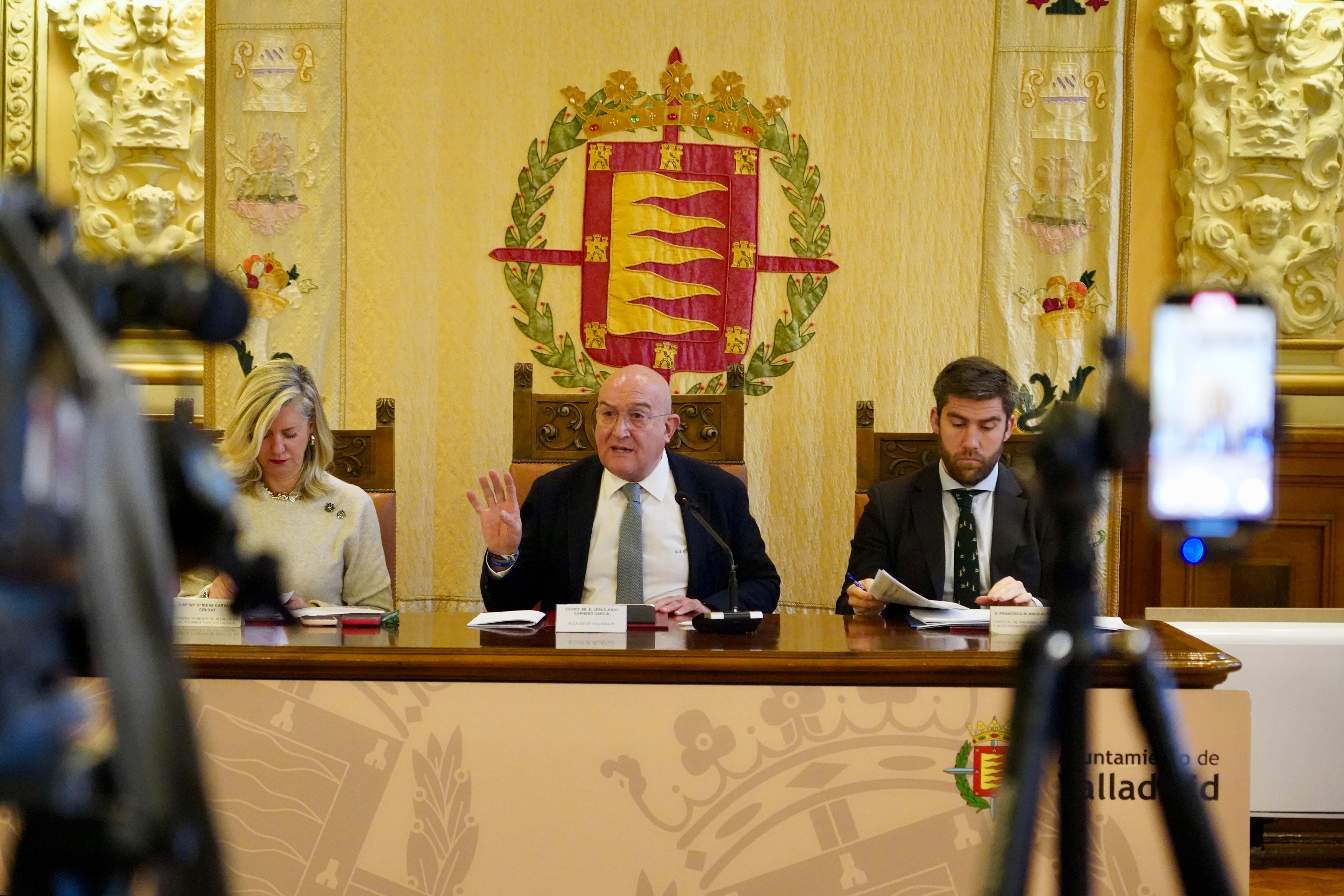El alcalde de Valladolid, Jesús Julio Carnero, presenta el proyecto de Presupuestos Generales del Ayuntamiento para 2026.