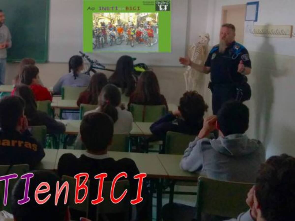 Al instituto, en bicicleta