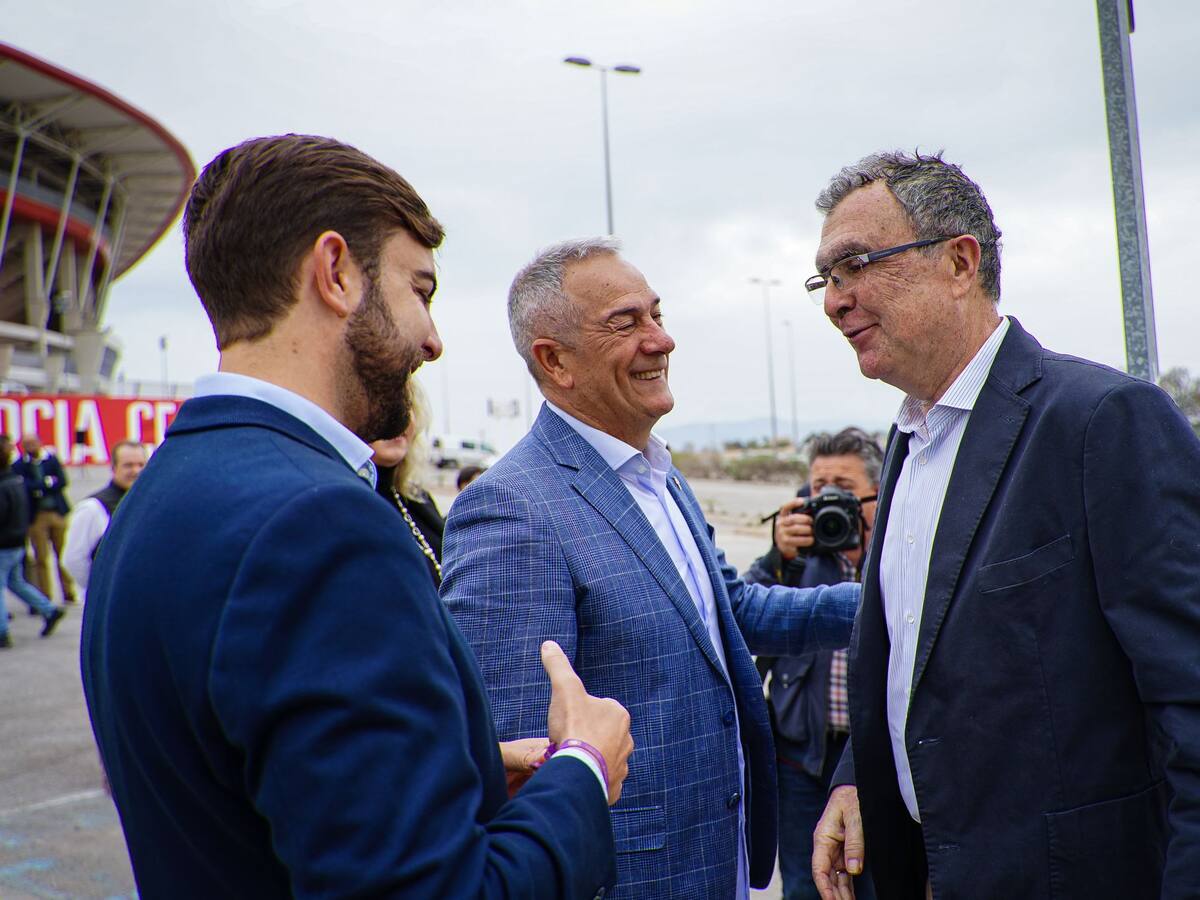 "El proyecto del Real Murcia crece con firmeza y eso es fundamental"