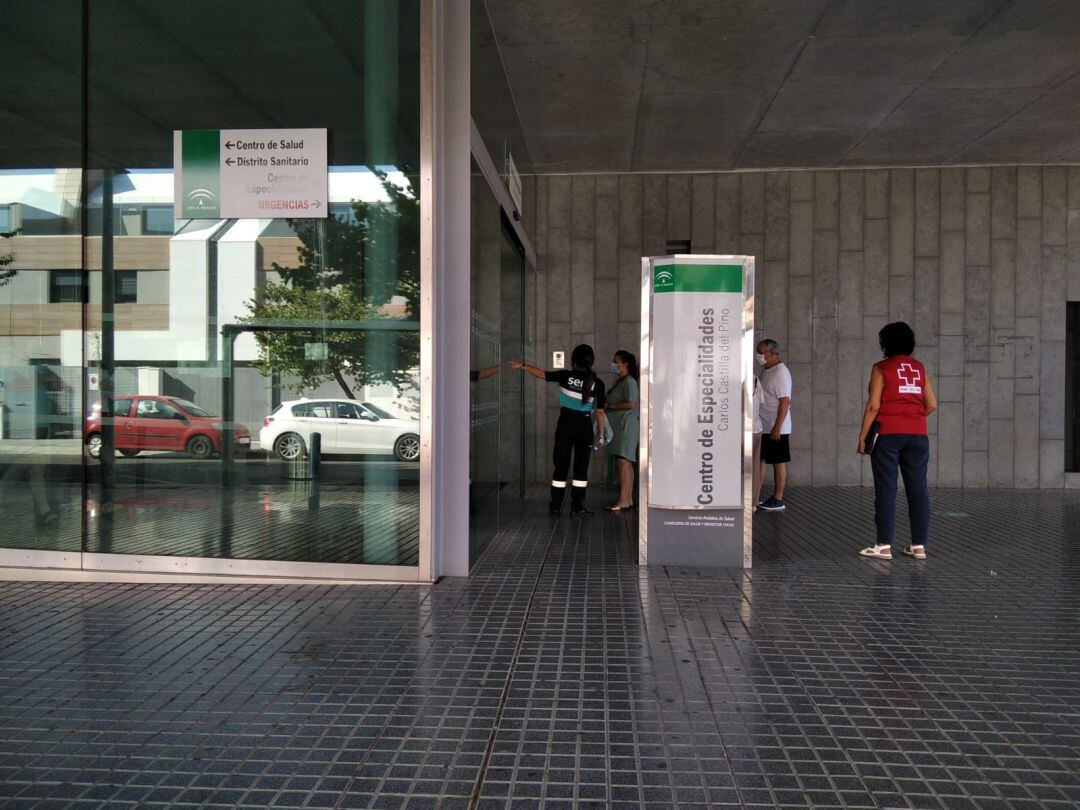 Centro de Especialidades Castilla del Pino en Córdoba capital