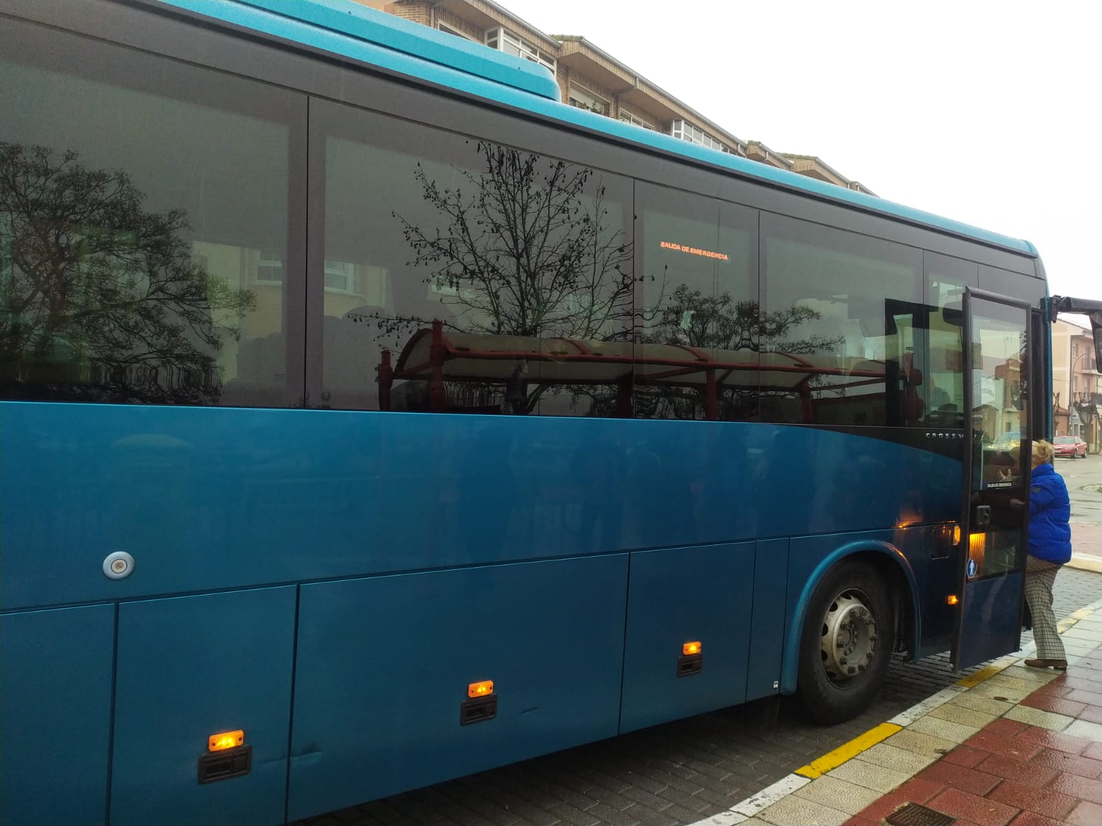 Autobús Linecar que cubre el trayecto Tudela-Valladolid