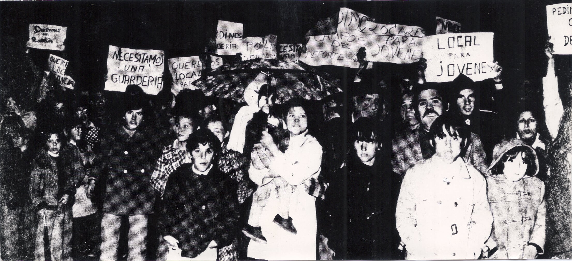 Manifestación en 1976 ante el alcalde García Lomas