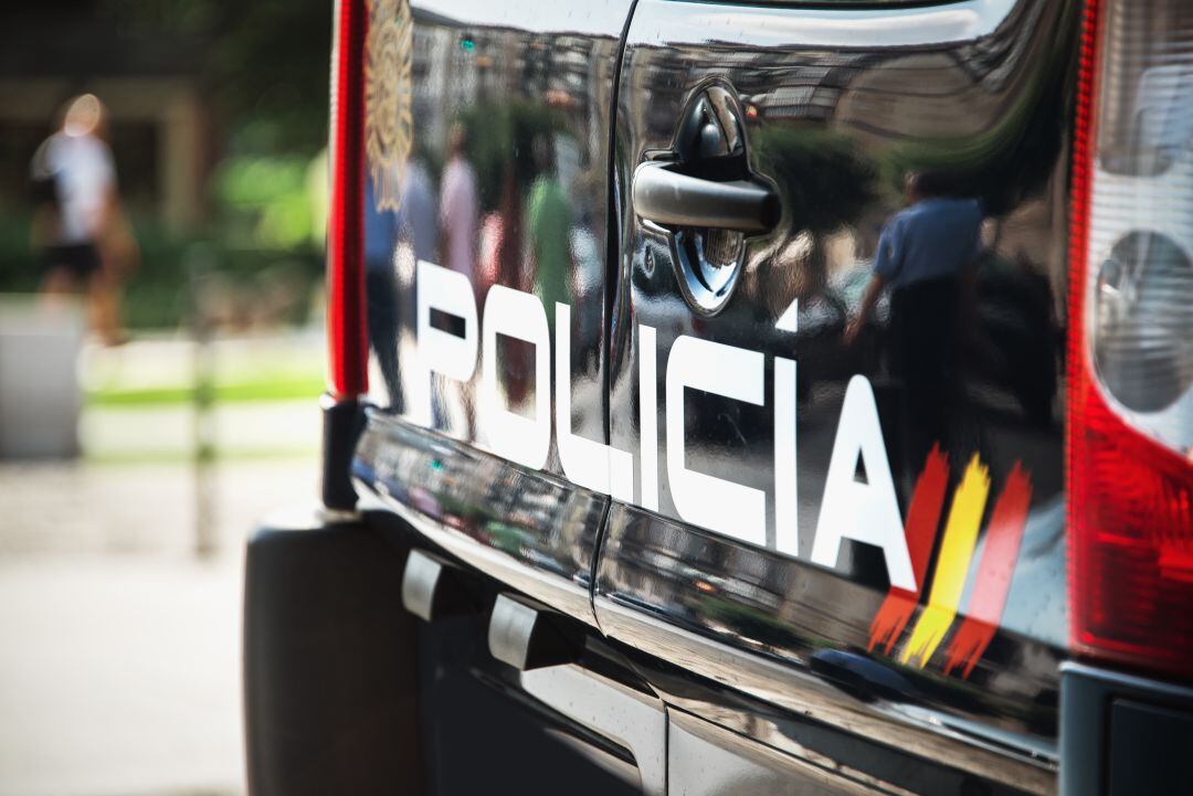 Furgón de la Policía Nacional.