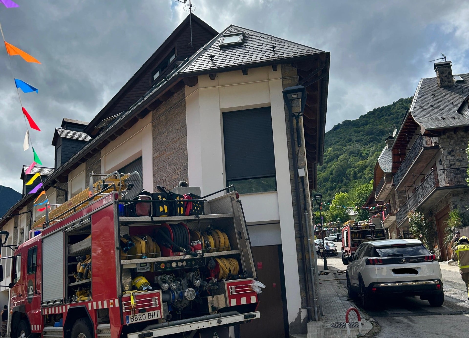 Un dels vehicles dels Pompièrs d&#039;Aran que van participar en l&#039;extinció de l&#039;incendi de Bossòst. Foto: Conselh Generau.