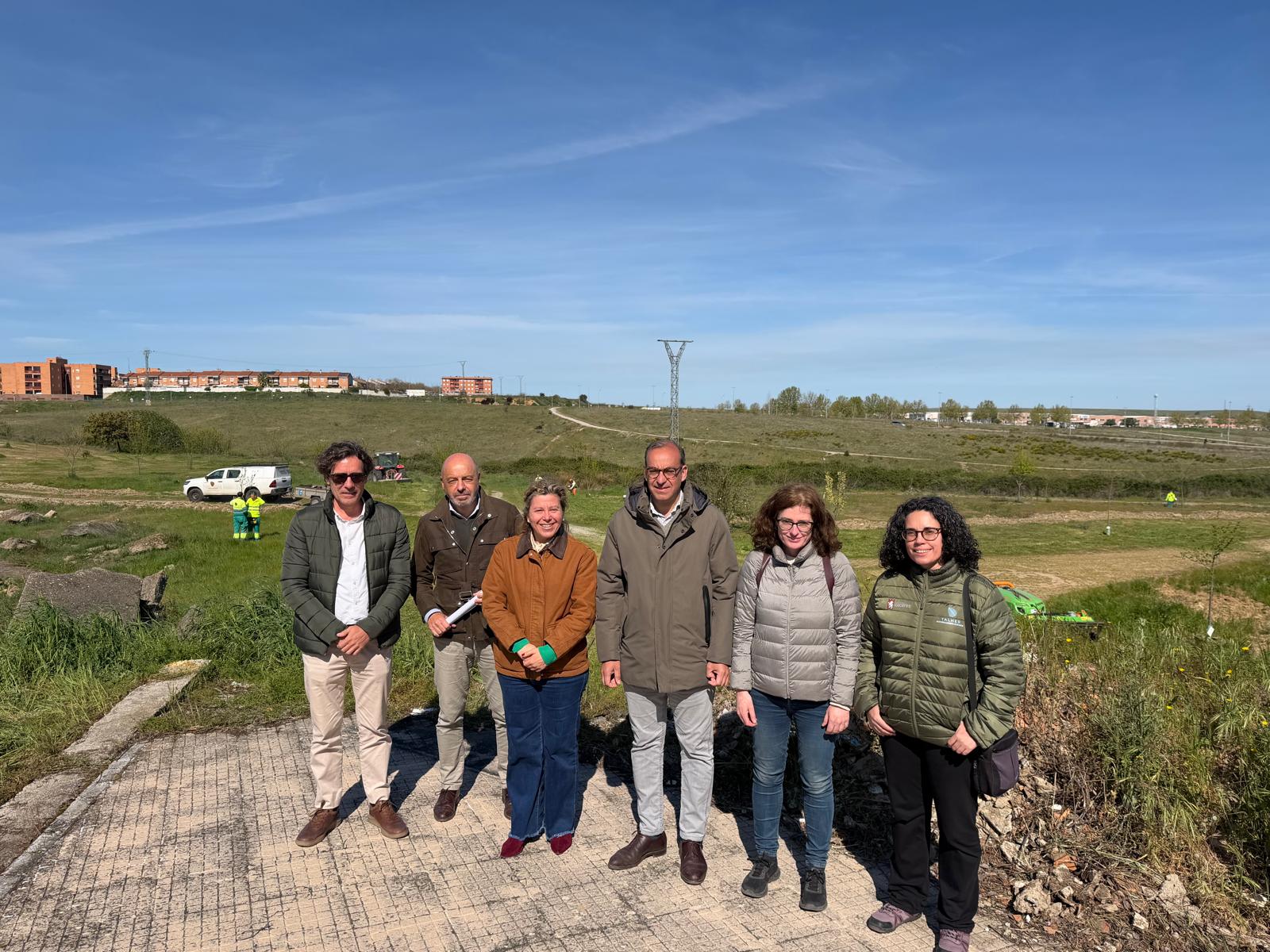 Cáceres desbrozará durante todo el año para prevenir incendios
