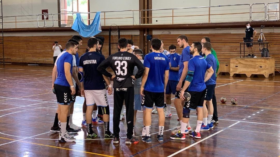 La selección argentina durante una sesión de trabajo a las órdenes de Guillermo Milano