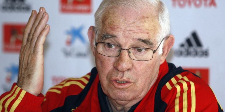 Luis Aragonés, durante una rueda de prensa