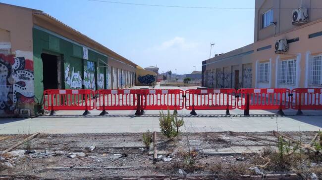 Vallado provisional en Las Dunas de Cabo de Palos
