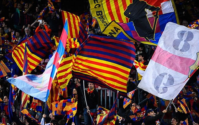 Aficionados culés en el Camp Nou