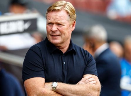 Ronald Koeman en el banquillo del FC Barcelona