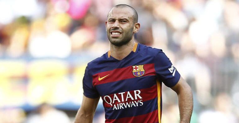 El defensa del FC Barcelona, Mascherano, durante el partit entre el Barça i la UD Las Palmas disputat al Camp Nou