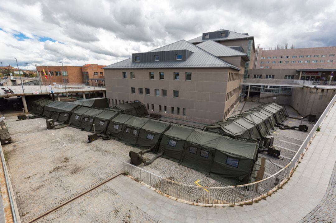 Defensa desmontará el hospital de campaña instalado en el parking del Hospital de Segovia