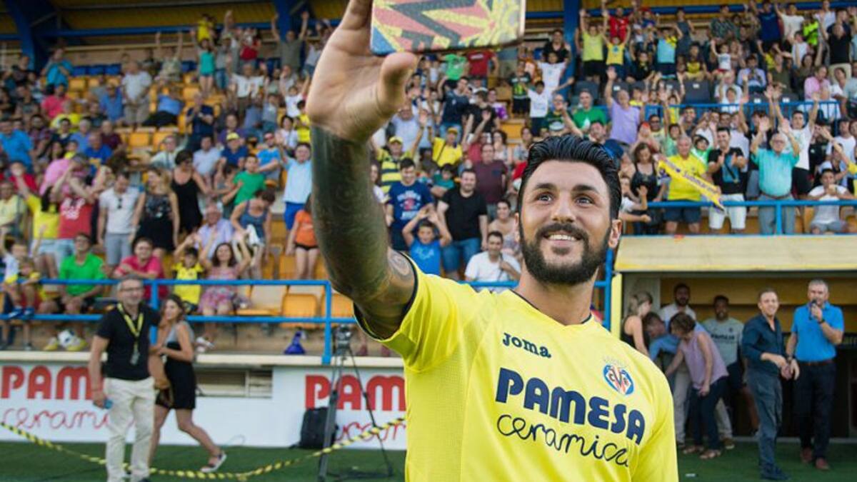 Roberto Soriano se da un baño de masas