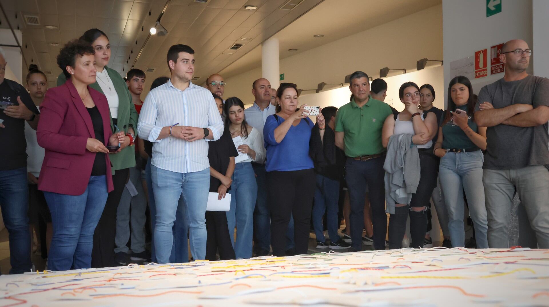 Presentación de la exposición de arte cerámico realizada por alumnos por el Dia Internacional de los Museos