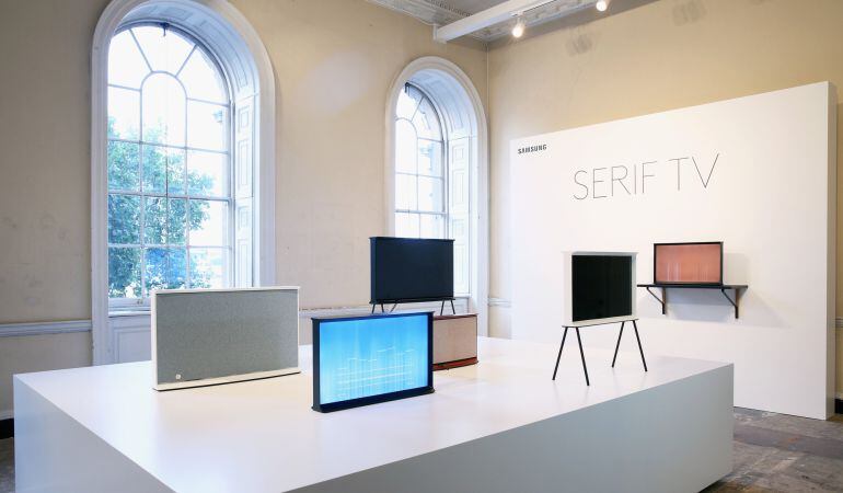 La compañía coreana Samsung exhibe en Londres una nueva serie de sus televisores