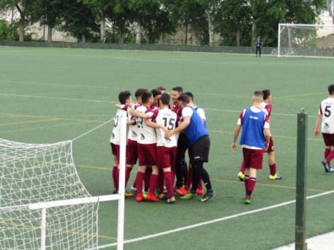 Los jugadores celebran uno de los goles