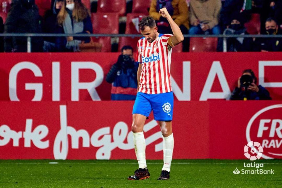 Stuani celebrant un dels dos gols d&#039;aquesta nit.