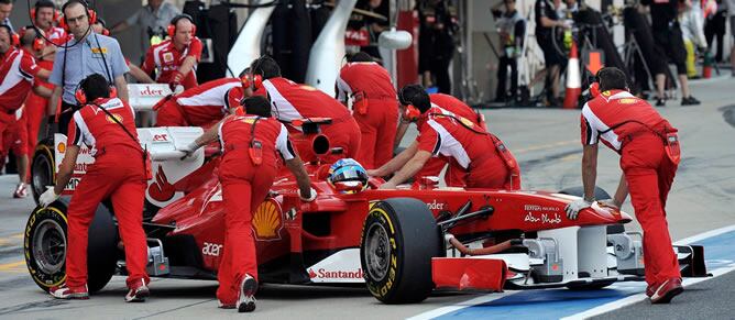 El piloto español de Ferrari, en los entrenamientos del GP de Japón 2011