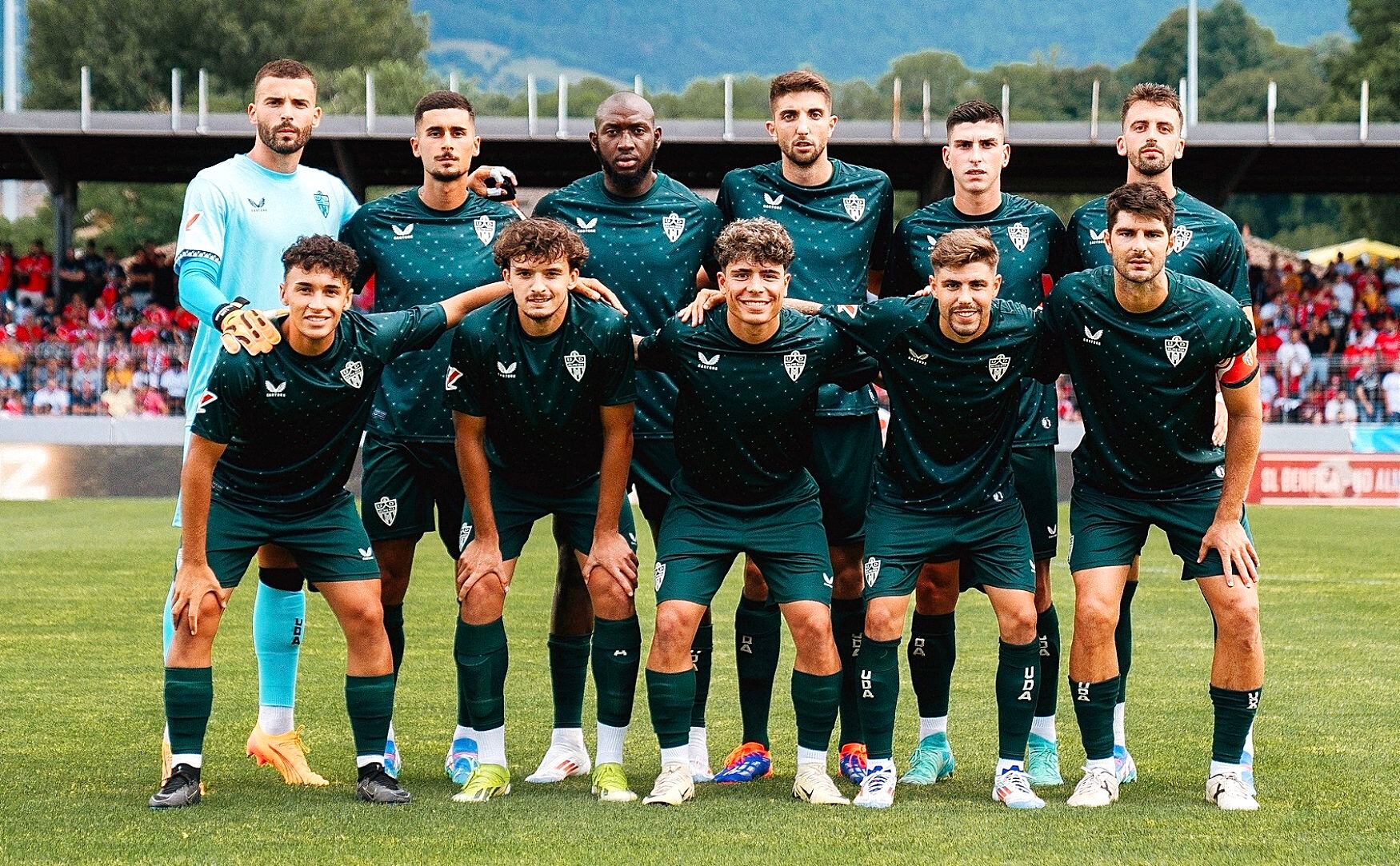 Koné salió de titular en el partido de Francia contra el Benfica.