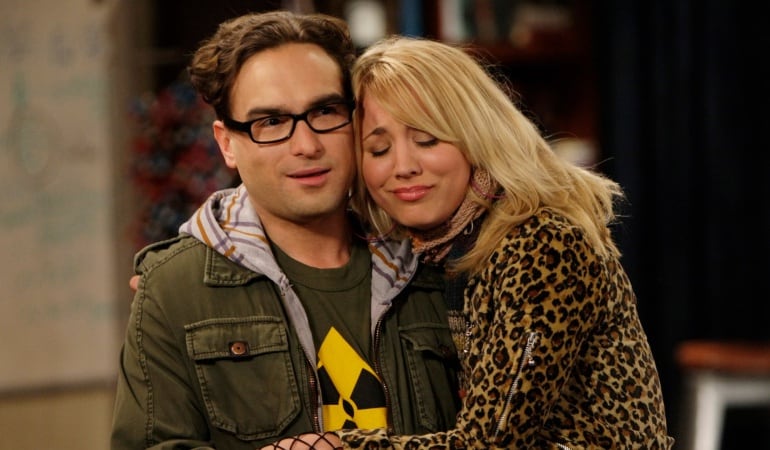 Kaley Cuoco y Johnny Galecki en &#039;The Big Bang Theory&#039;