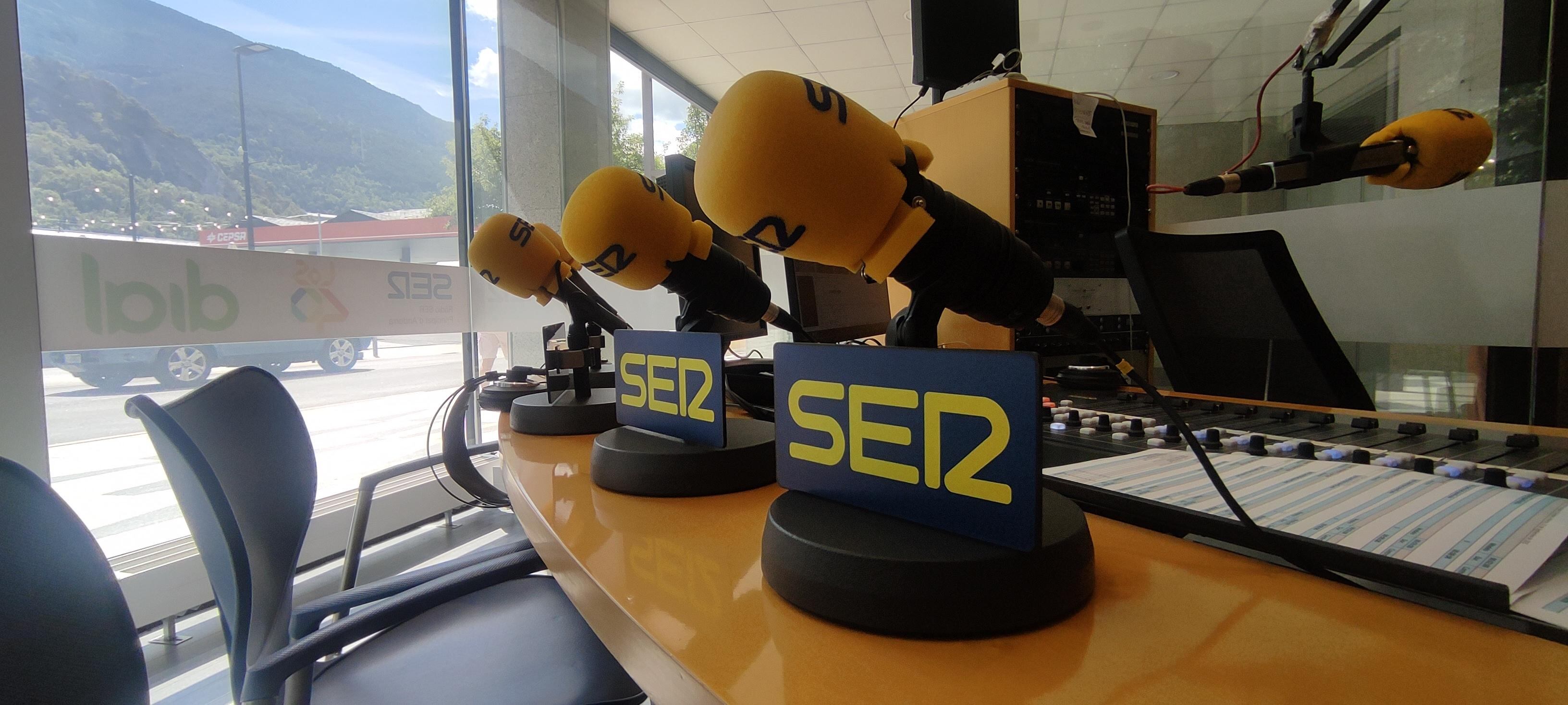 L'estudi principal de SER Andorra. El 9 de setembre comença una nova temporada amb canvis destacats.