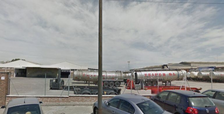 La fuga d'àcid clorhídric es va produir d'un tanc d'una empresa del polígon industrial El Segre de Lleida.