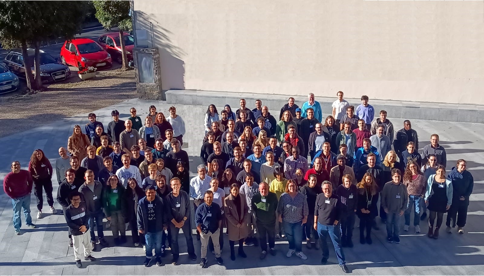 Foto de familia de los Jóvenes científicos que han participado en la Escuela Europea de Física de Altas Energías en Benasque