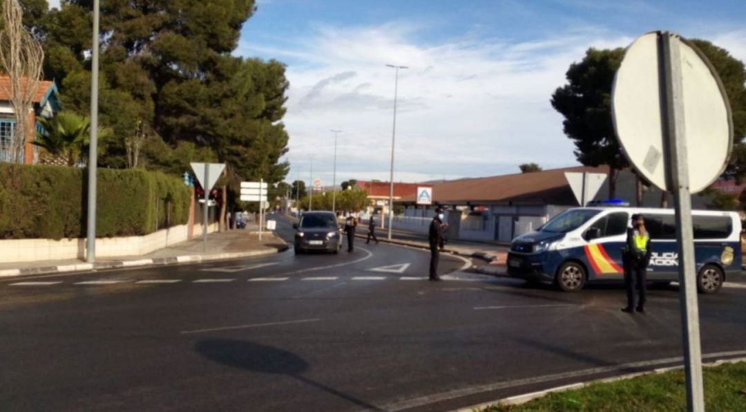 Policía Nacional controlando accesos y salidas de Elda y Petrer