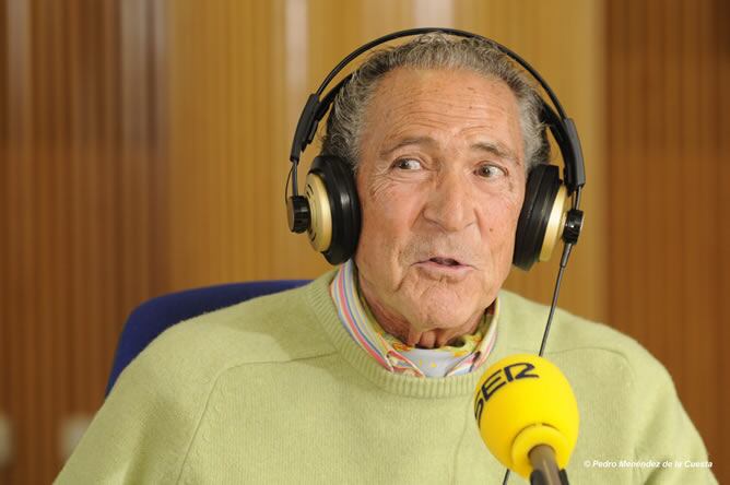 El escritor Antonio Gala, en un momento de la entrevista en &#039;La Ventana&#039; de la Cadena SER. FOTO: PEDRO MENÉNDEZ