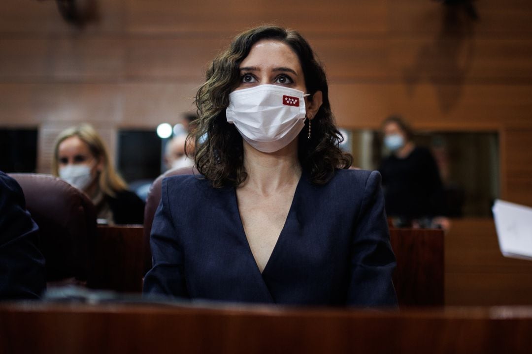 La presidenta de la Comunidad de Madrid, Isabel Diaz Ayuso, en una sesión plenaria en la Asamblea de Madrid