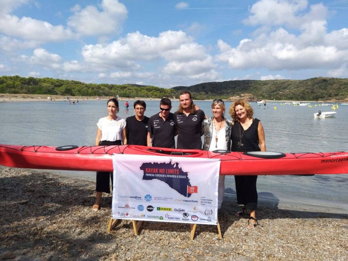 Un cec donarà la volta a l'illa en kayak