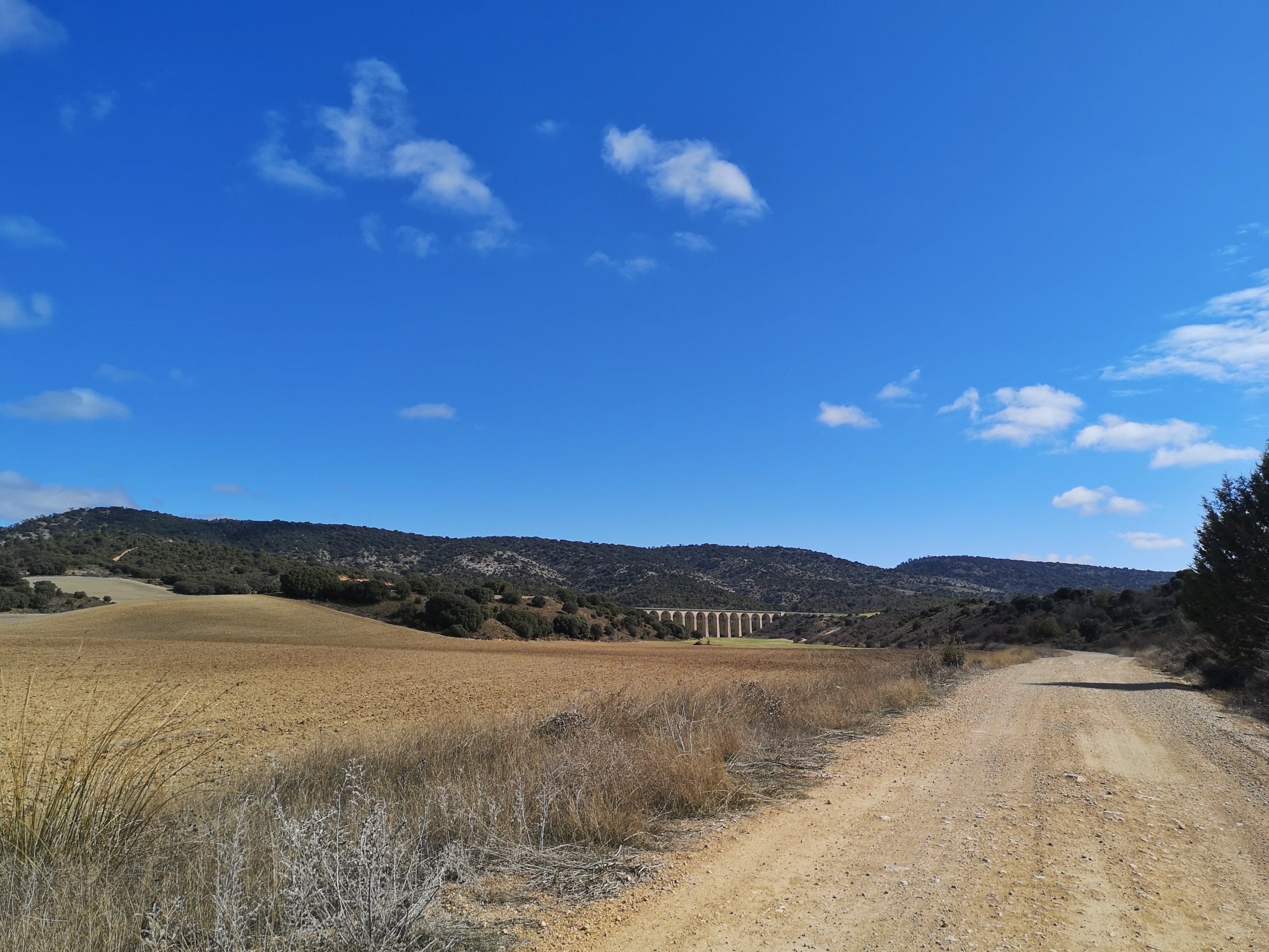 De camino al viaducto de Los Palancares, en Cuenca.