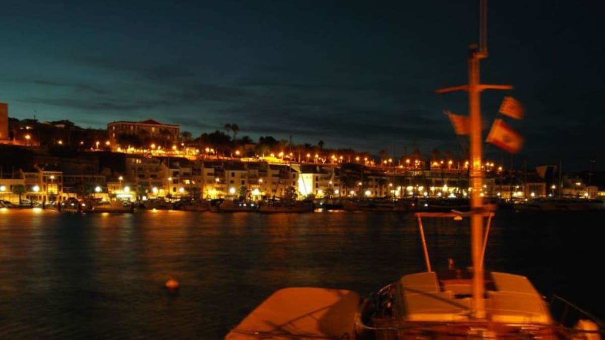 Maó renovará el alumbrado del puerto