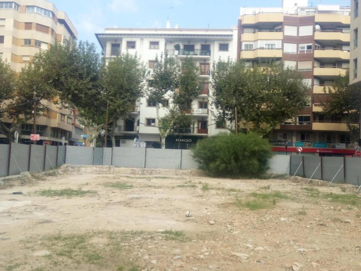 Dénia acomete la adecuación del solar del antiguo ambulatorio