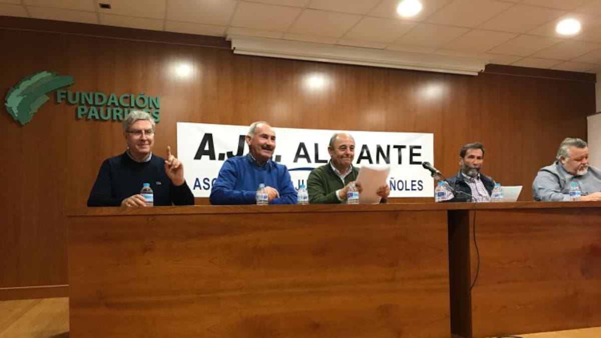 Bartolomé Escandell, presidente de la AJE: “No queremos saber nada de política”