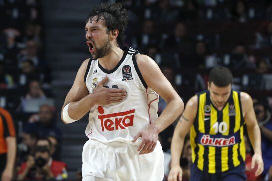 Sergio LLull celebra una acción frente al Fenerbahce Ülker