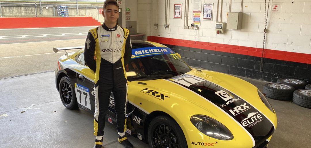 Piloto y coche preparados para el debut en la Ginetta Junior Championship