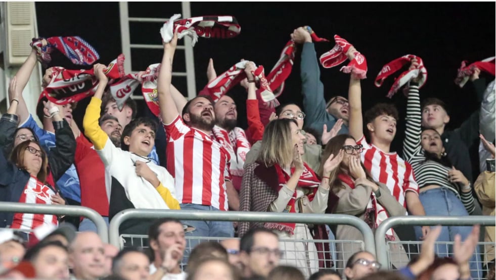 La afición espera una recta final de año ilusionante con el Almería metiéndose entre los seis primeros.