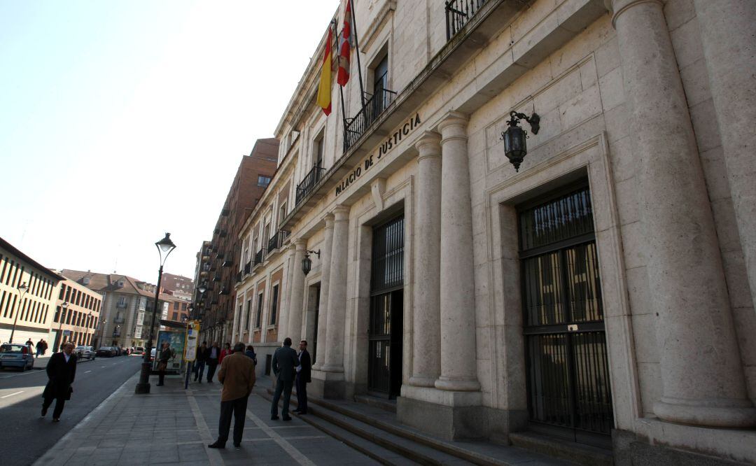 Exterior de la Audiencia Provincial