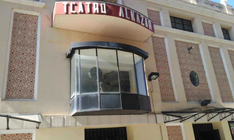 Las tablas del teatro palcentino albergarán al menos 32 espectáculos este otoño  Teatro Alkazar