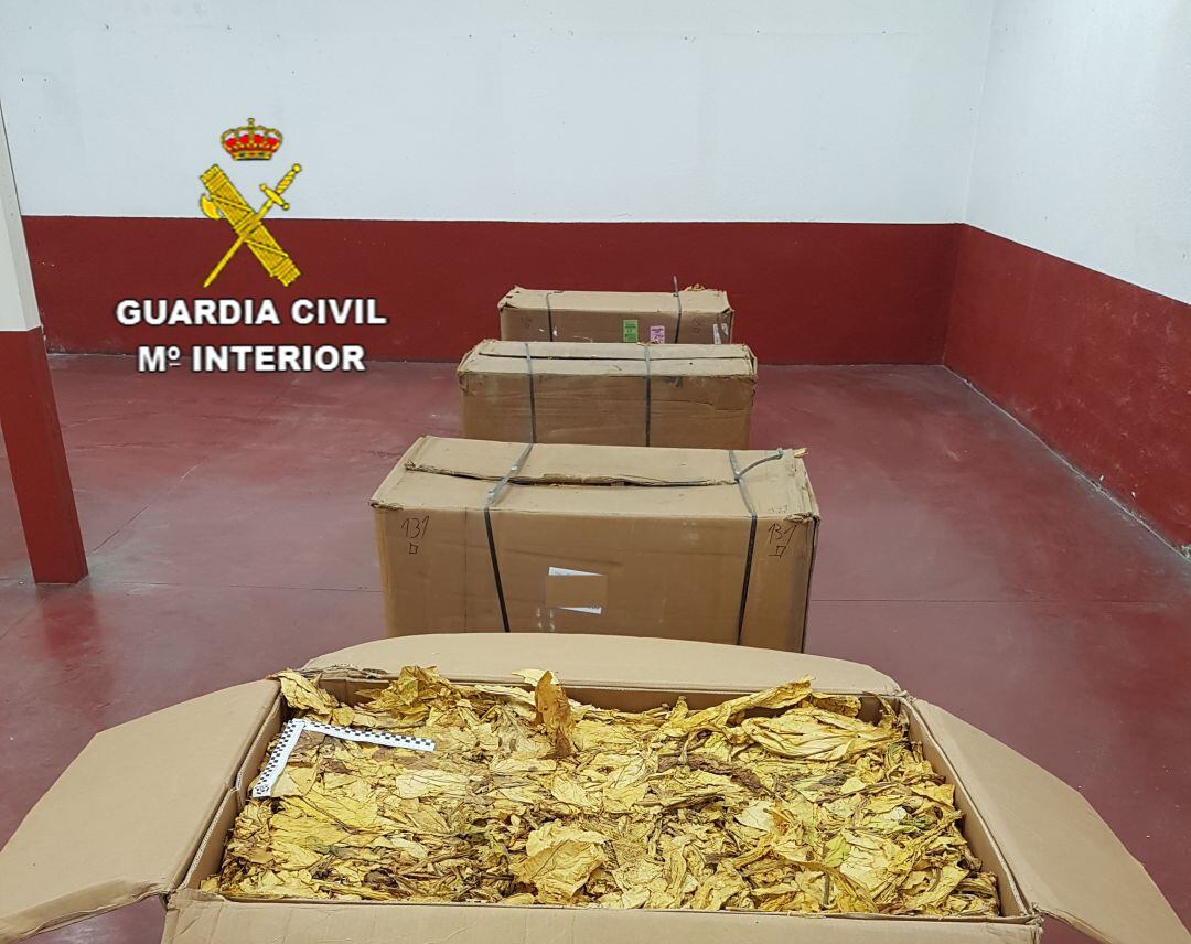 Cajas de tabaco decomisadas por la Guardia Civil