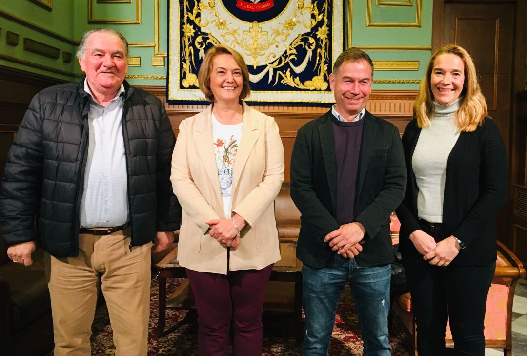 La alcaldesa de Motril, Luisa García, junto a los concejales Jose Lemos, Antonio Escámez y Madelin Banqueri durante la presentación de la programación de FITUR 2020