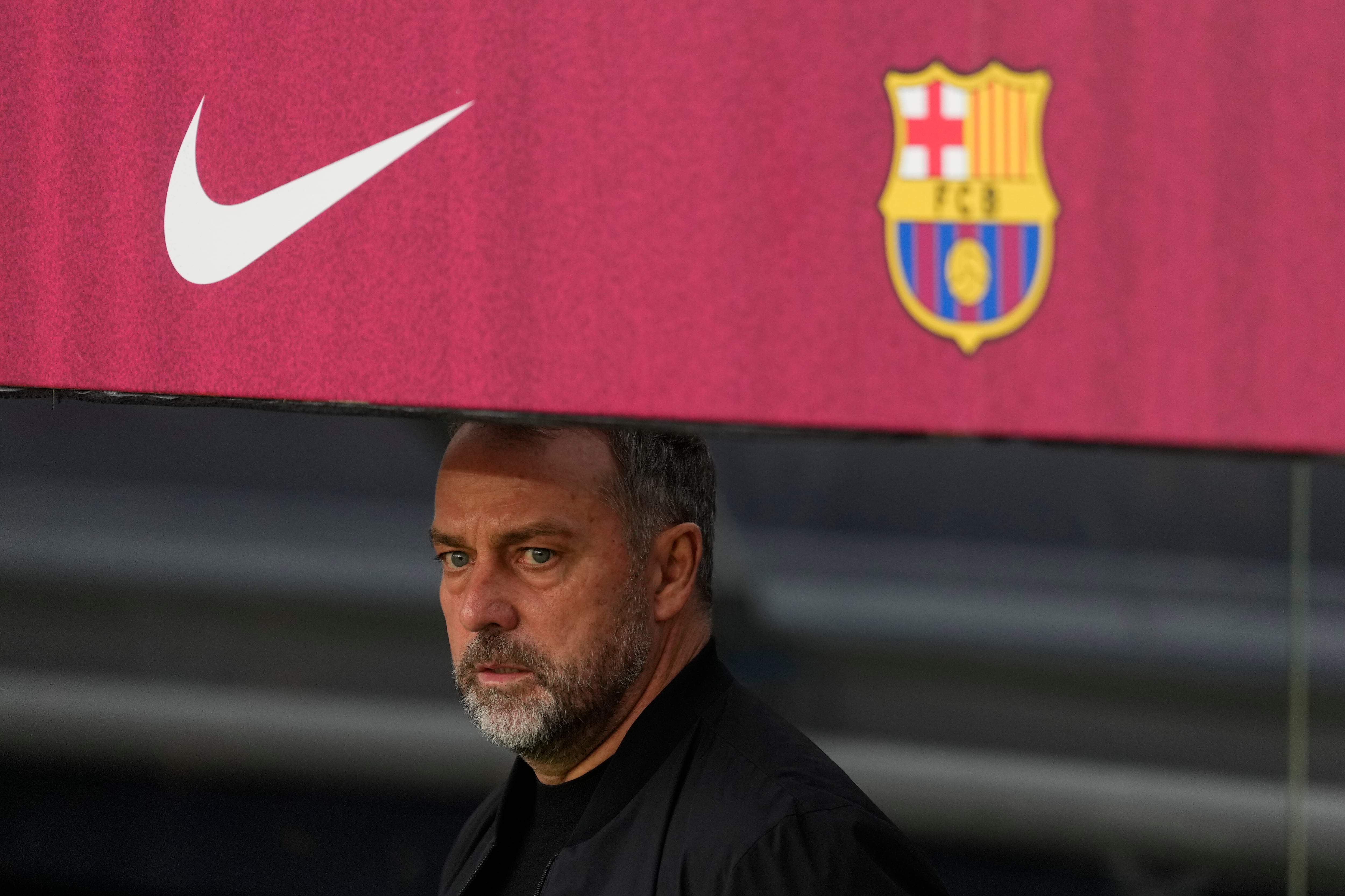 Hansi Flick, durante el FC Barcelona-Deportivo Alavés. EFE/ Enric Fontcuberta