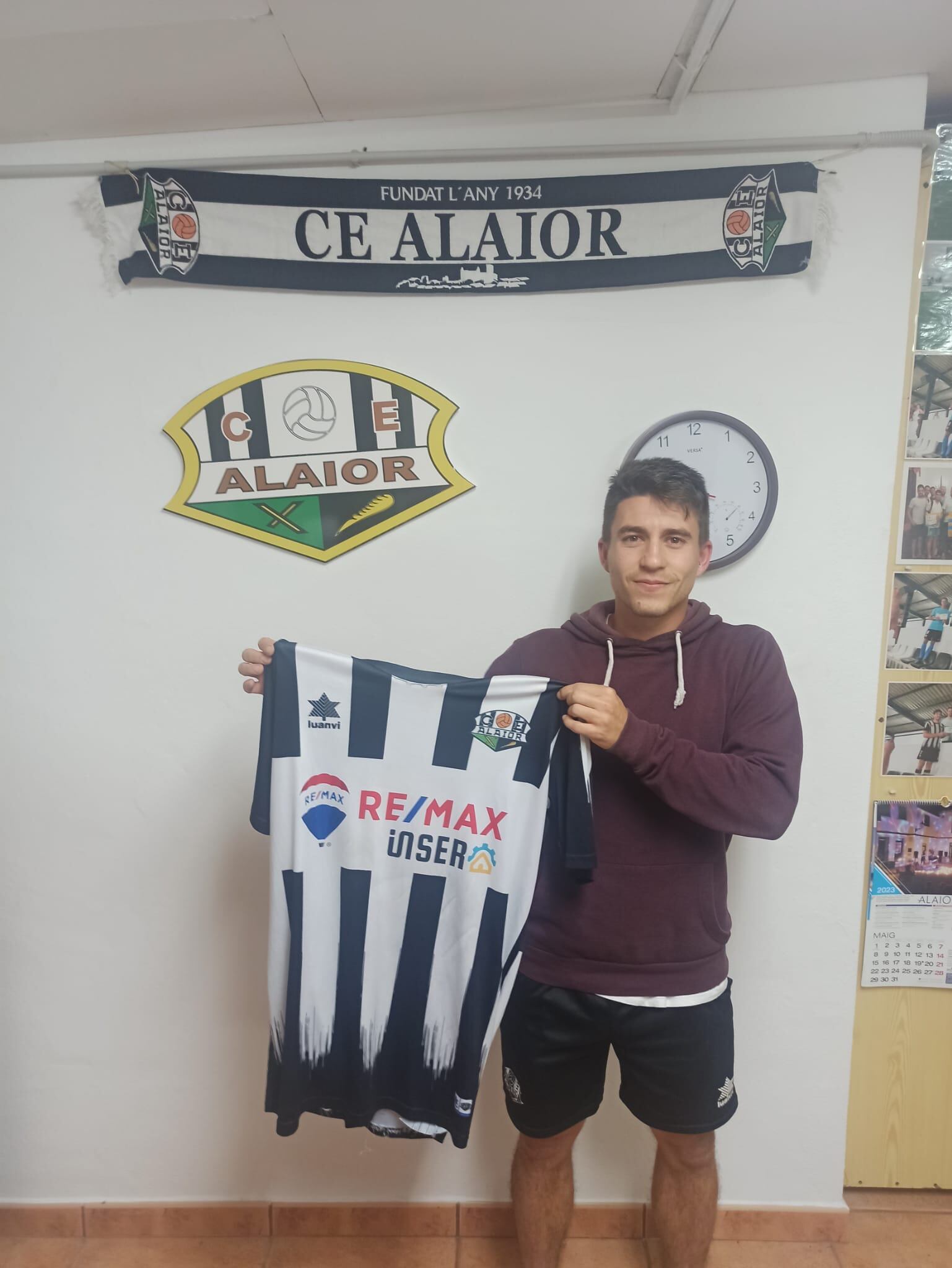 Seguirà a l'equip a la tercera divisió.