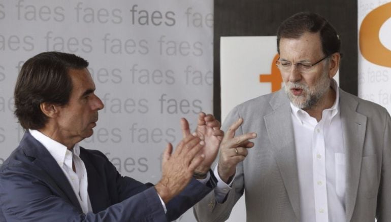 José María Aznar y Mariano Rajoy en el campus de FAES de 2015