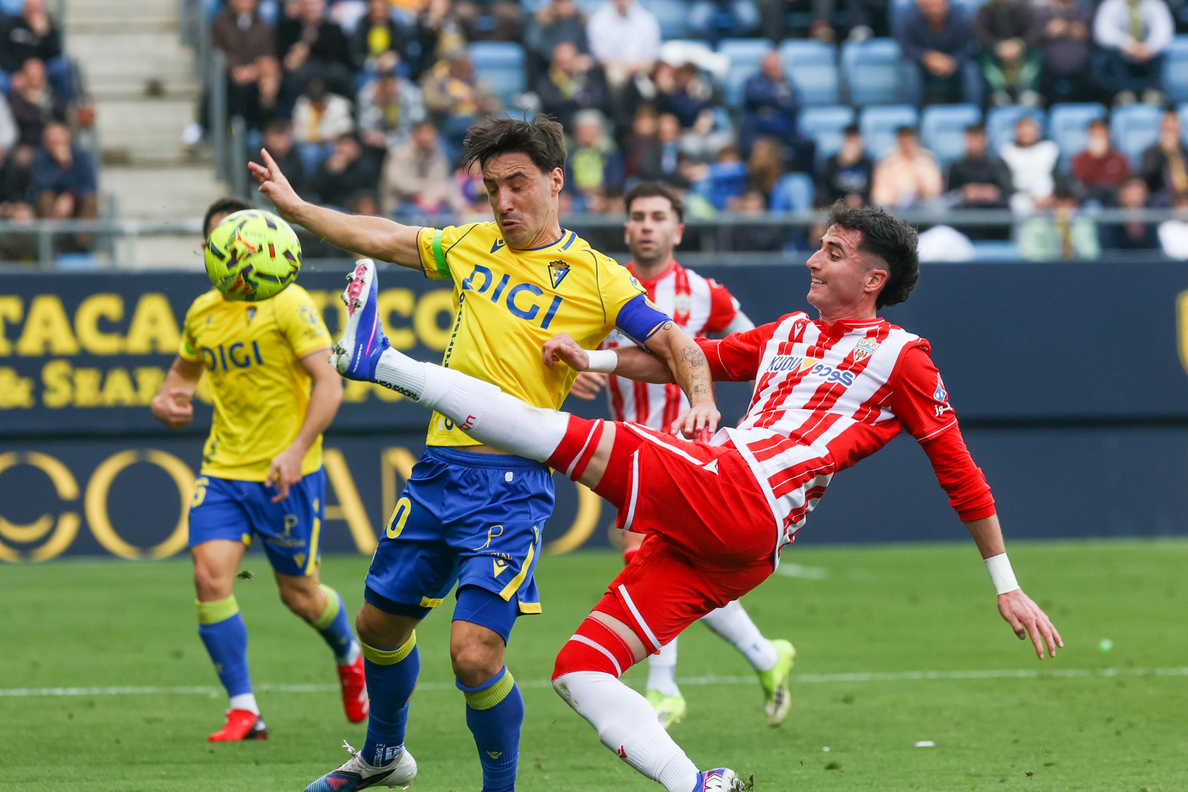 Iza Carcelén junto a Morcillo en el Nuevo Mirandilla.