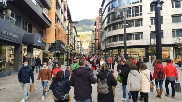 La població nacional disminueix de pes respecte els residents extrangers