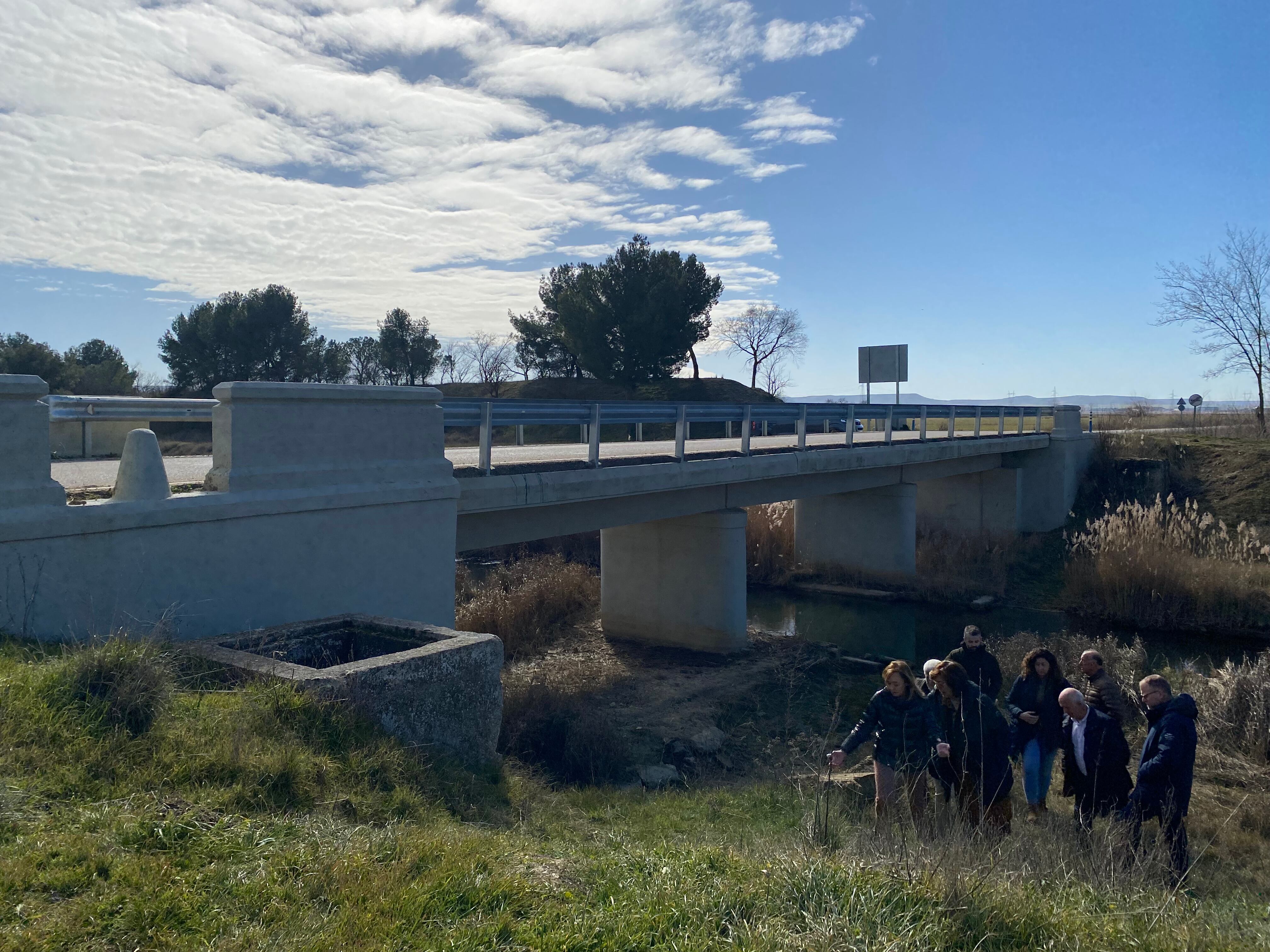 Puente sobre el emisario de la Nava (Cascón de la Nava)