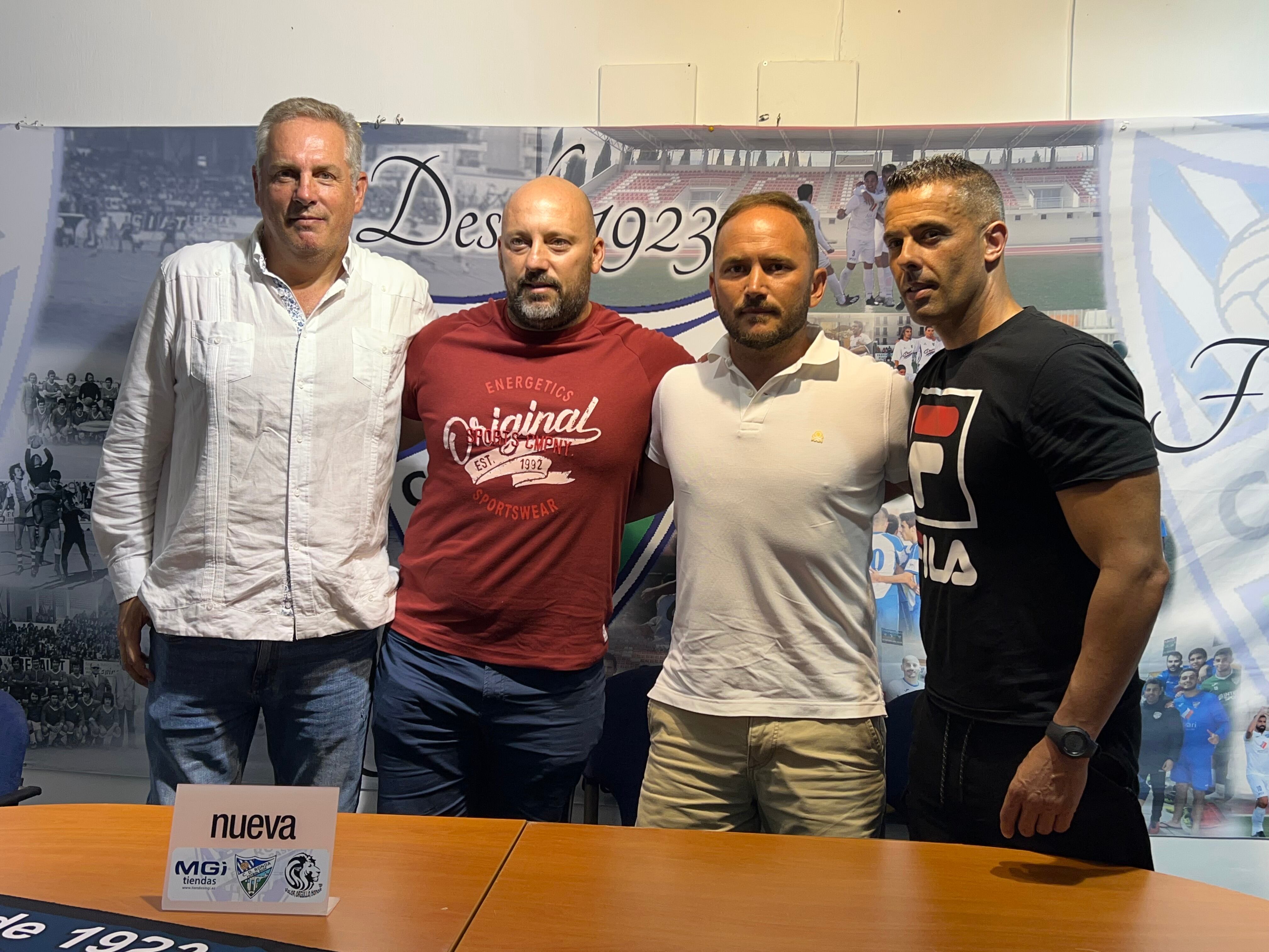 El concejal de Deportes, Carlos Mirasol, estuvo presente en la presentación del renovado Club Deportivo Ronda