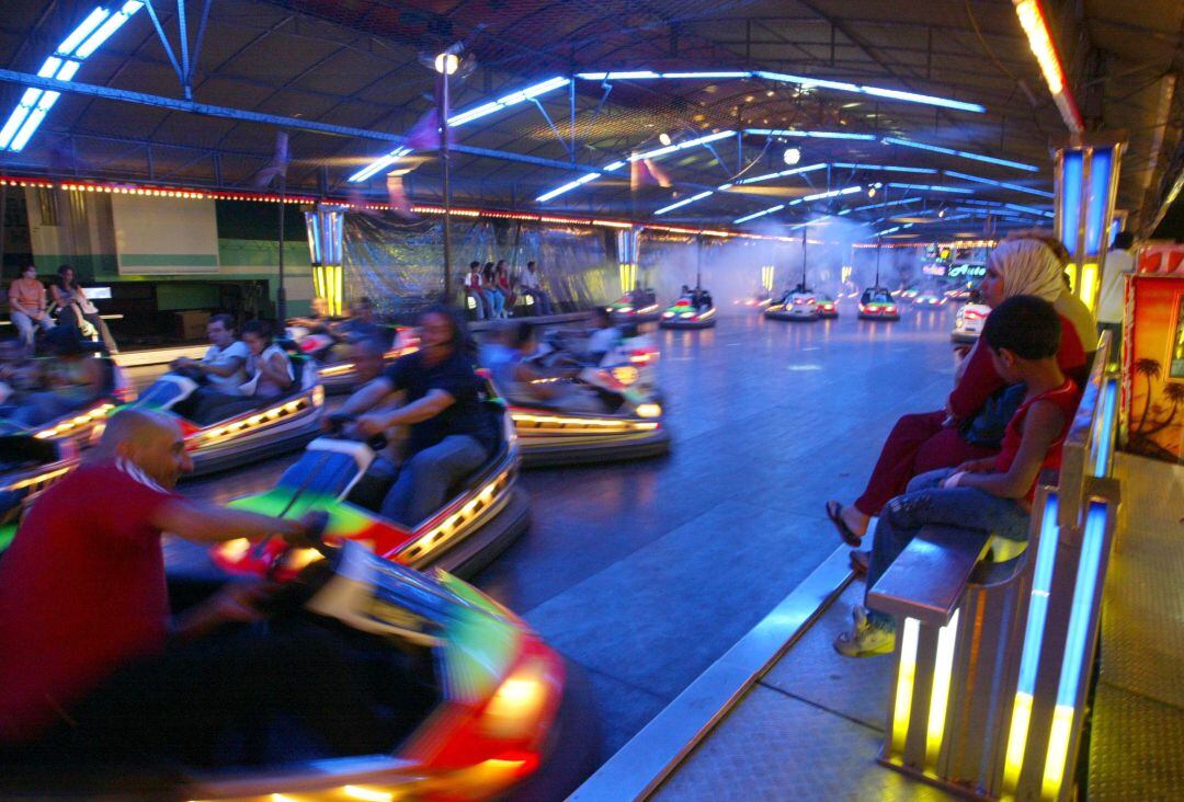 Imagen de archivo de una de las atracciones clásicas en el Real de la Feria